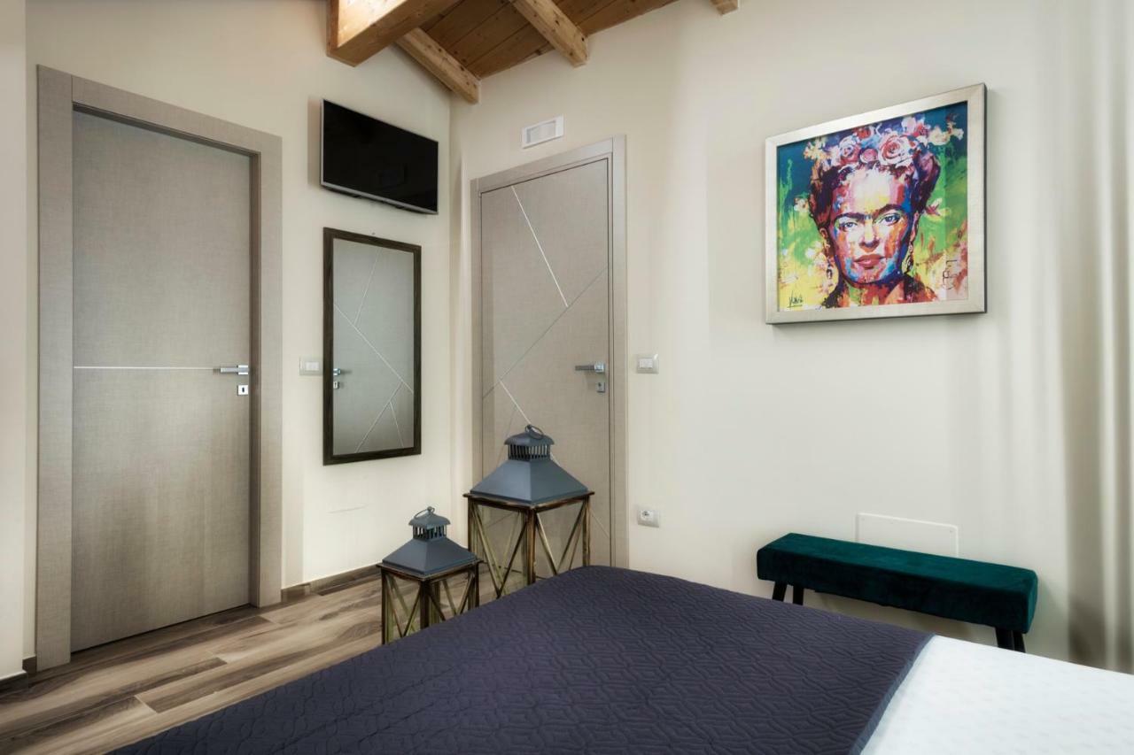 Palazzo Eugenia Suites Vasto Exterior foto