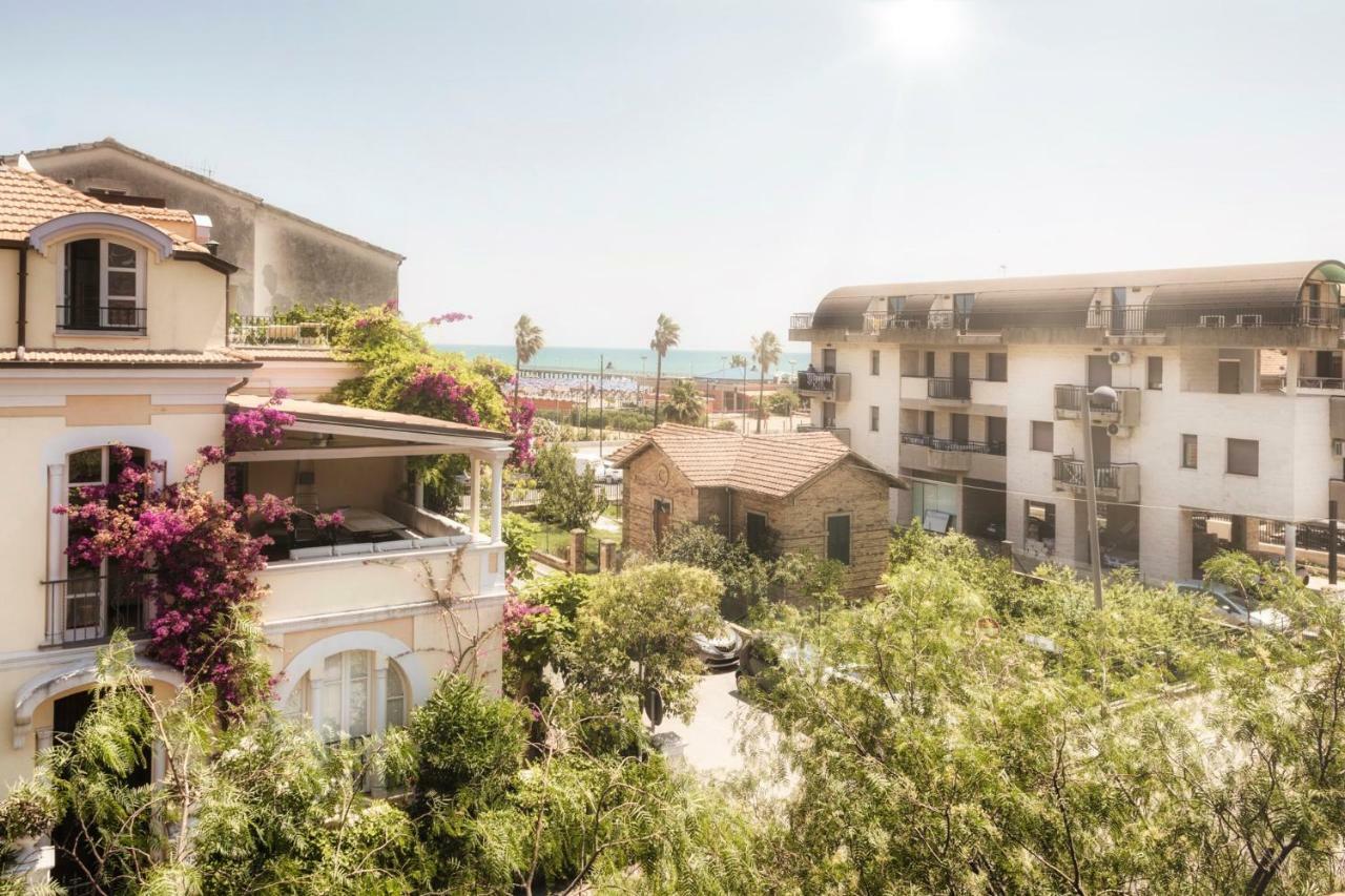 Palazzo Eugenia Suites Vasto Exterior foto